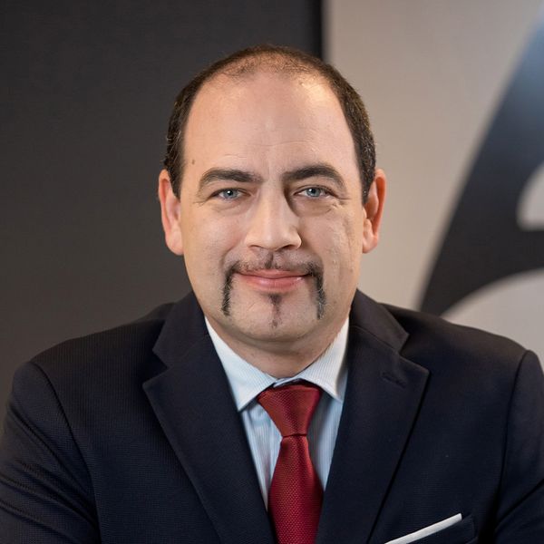 kurt_portre_dako_balazs_v01